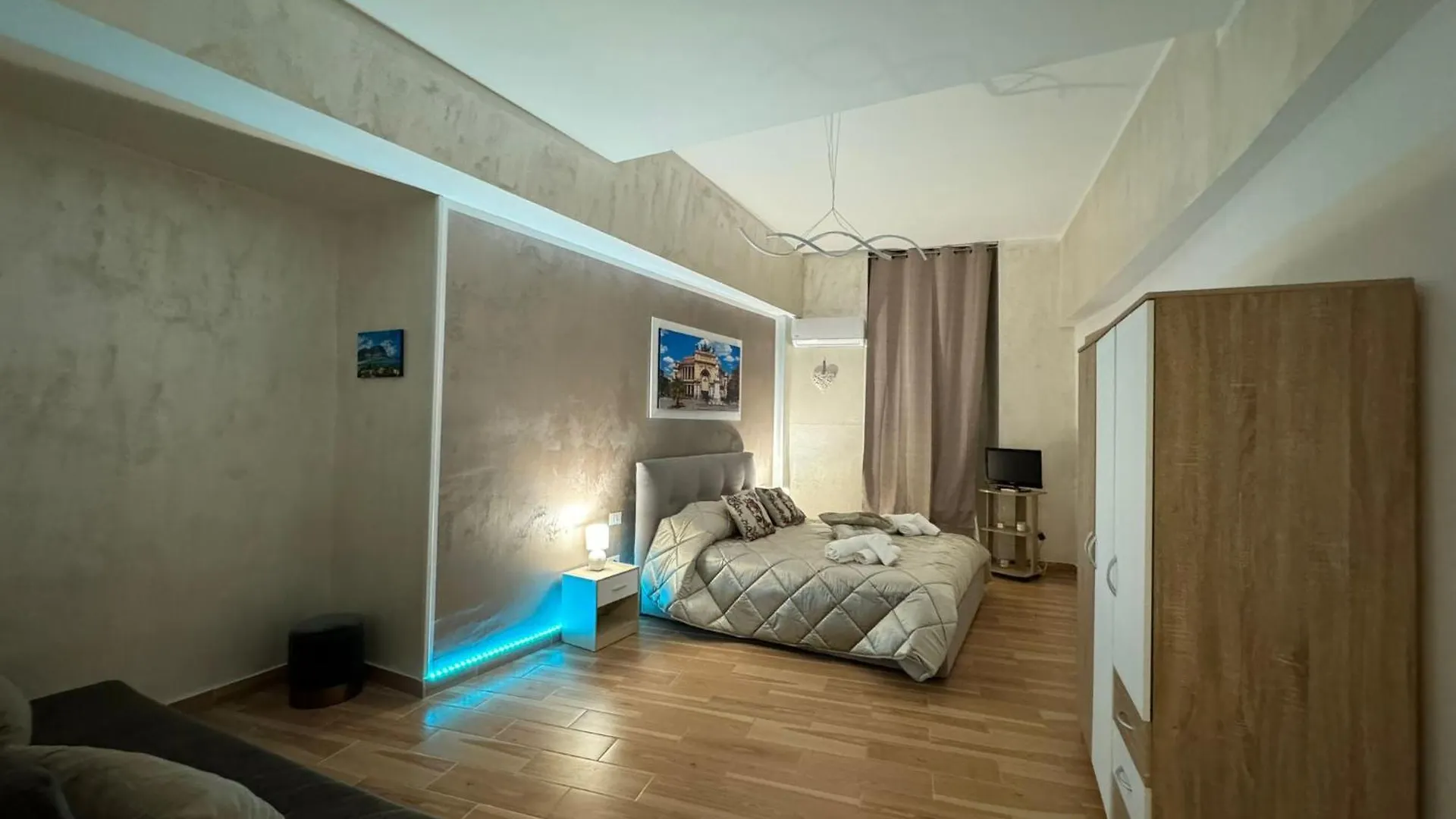 Monteleone Centro Apartment Palermo Italia