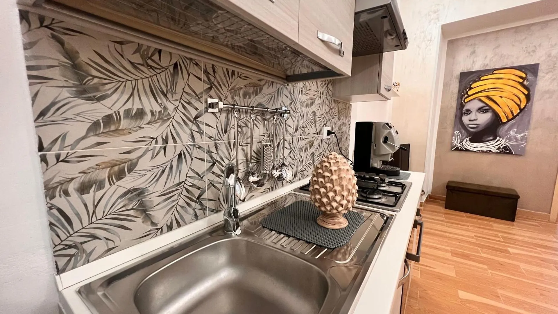Monteleone Centro Apartment Palermo 0*,  Italia
