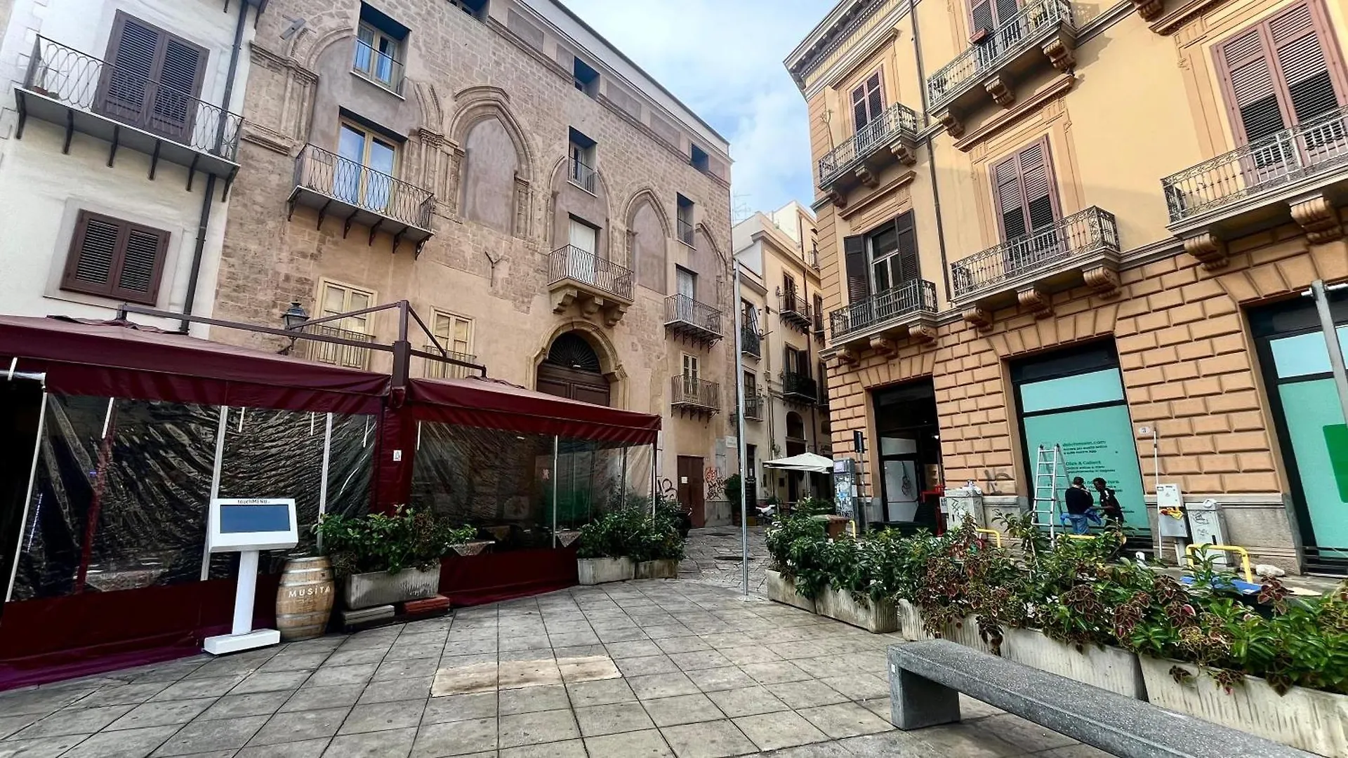 Monteleone Centro Apartment Palermo 0*,  Italia